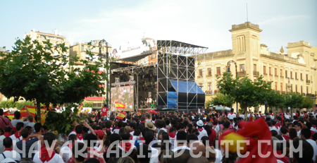 San Fermín 2010. Final del mundial en la Plaza del Castillo. Pamplona y Navarra con la Selección Española